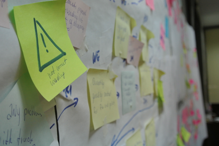 Как заводы Ensto используют инструменты 5S и «боевая комната обея» (obeya war room)